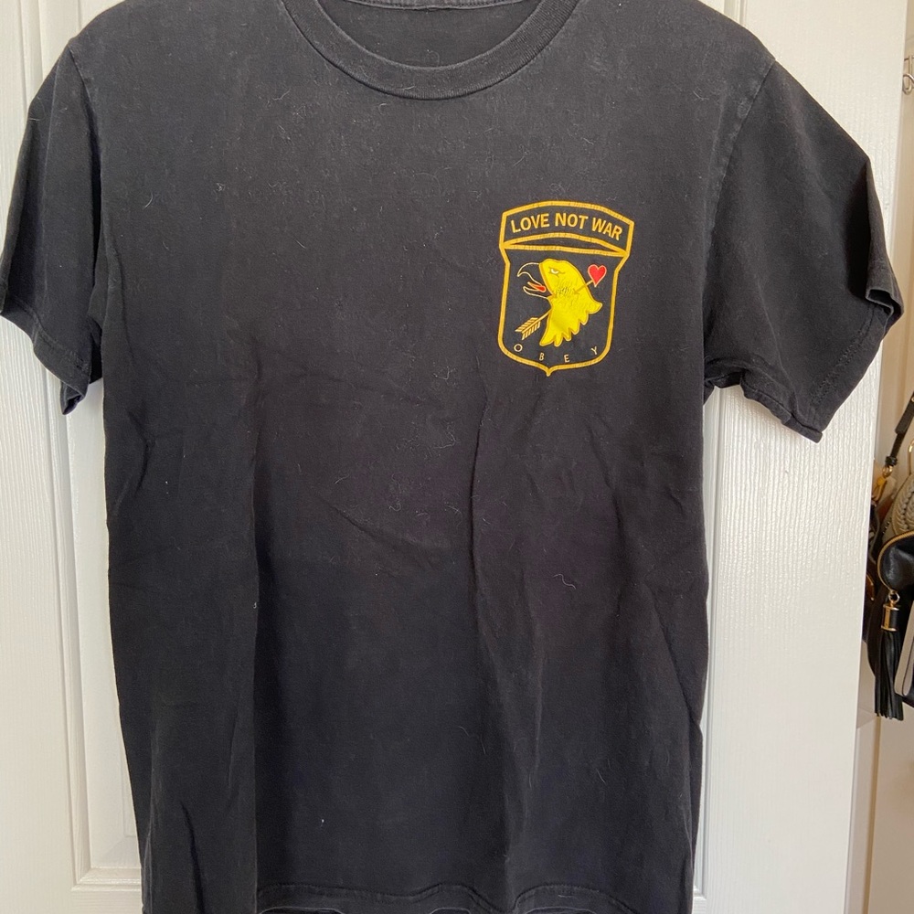 Obey shirt